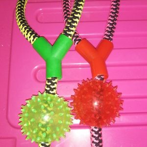 Cuerda con pelota mordedora para mascotas