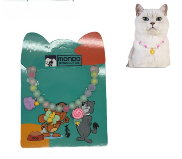 Collar perlas con 3 dijes pequeños