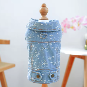 Chaqueta de mezclilla bordada